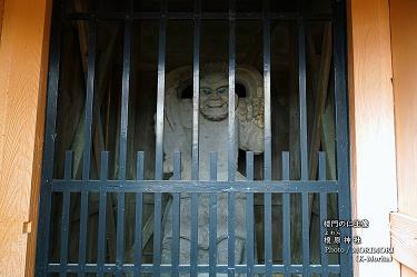 榎原神社 楼門の仁王像（阿形）