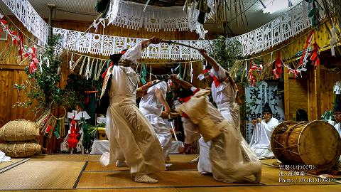 高千穂　浅ヶ部神楽 岩潜（いわくぐり）