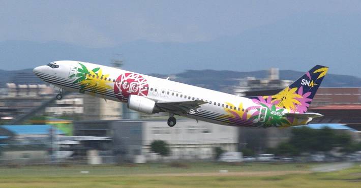 ■ スカイネットアジア航空機 (宮崎ブーゲンビリア空港送迎デッキにて流し撮り) スカイネットアジア航空機 (宮崎ブーゲンビリア空港送迎デッキにて流し撮り)