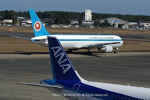 ANA全日空モヒカンジェット　宮崎ブーゲンビリア空港にて　　新旧比較　06