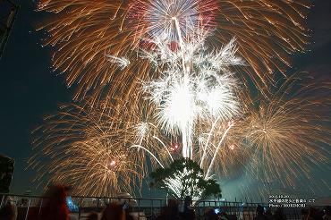 水平線の花火と音楽4 花火の写真 04 水平線の花火と音楽4 花火の写真 04