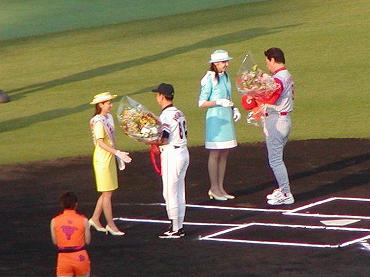 サンマリンスタジアム宮崎での公式戦 2004年 巨人-広島 03 サンマリンスタジアム宮崎での公式戦 2004年 巨人-広島 03