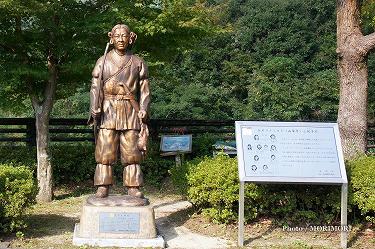 祝子川温泉美人の湯　ホオリノミコト像 11