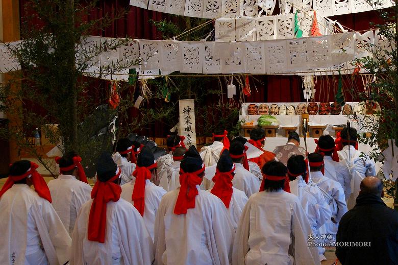 大人(おおひと)神楽