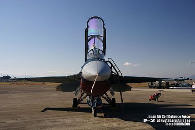 Ｆ-２戦闘機の写真　2009年　新田原基地航空祭にて  12