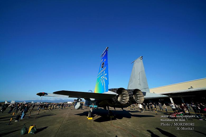 q󎩉q 70N Vcnʓh@ F-15