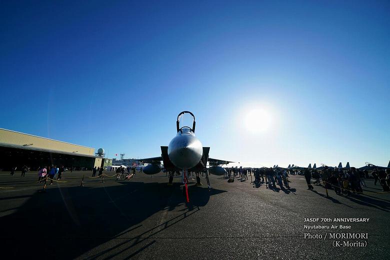 q󎩉q 70N Vcnʓh@ F-15