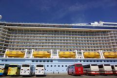 Quantum of the Seas (N@^EIuEUEV[Y) Aburatsu Port Japan