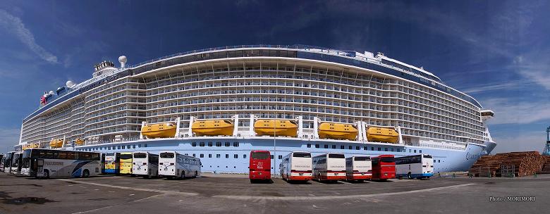 Quantum of the Seas (N@^EIuEUEV[Y) Aburatsu Port Japan({茧sÍ`)