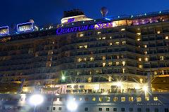 Quantum of the Seas (N@^EIuEUEV[Y) Aburatsu Port Japan