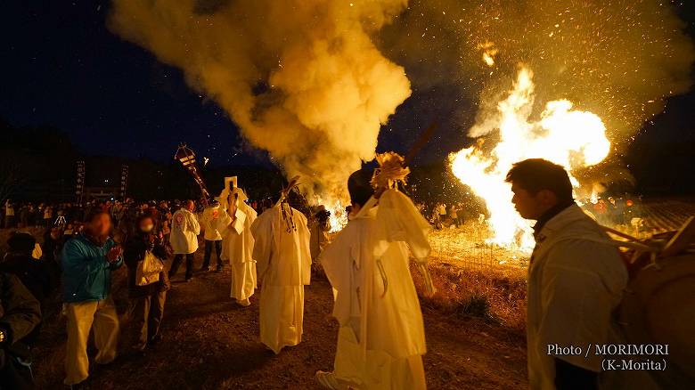 師走祭り（迎え火の中の御神幸）