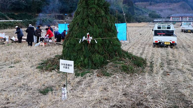 師走祭り（迎え火の櫓）