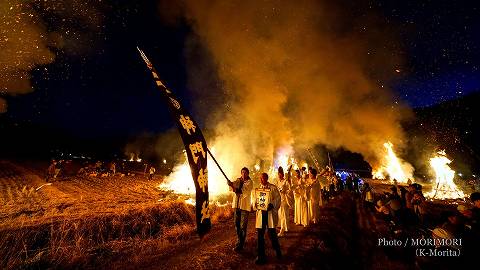 師走祭り（迎え火の中の御神幸）