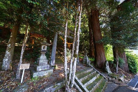 塚原(つかばる)神社