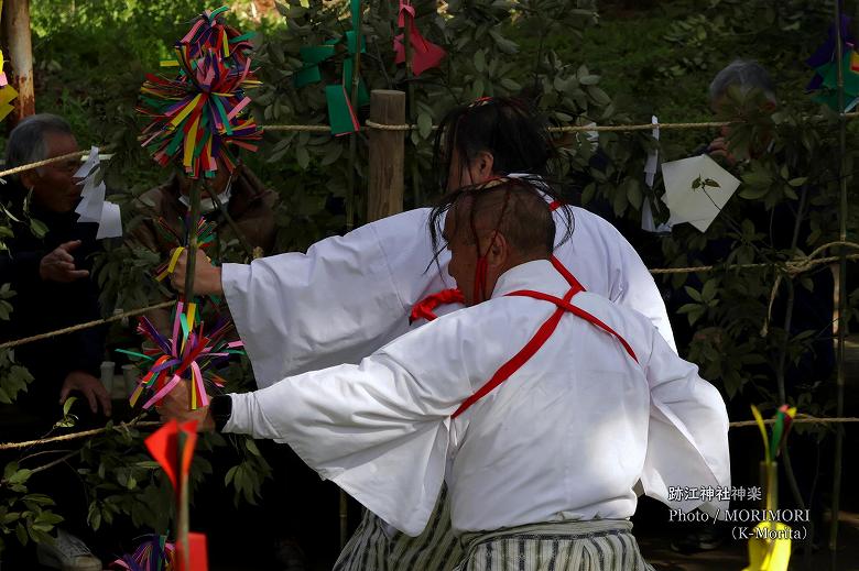 弓舞(跡江春神楽)にて