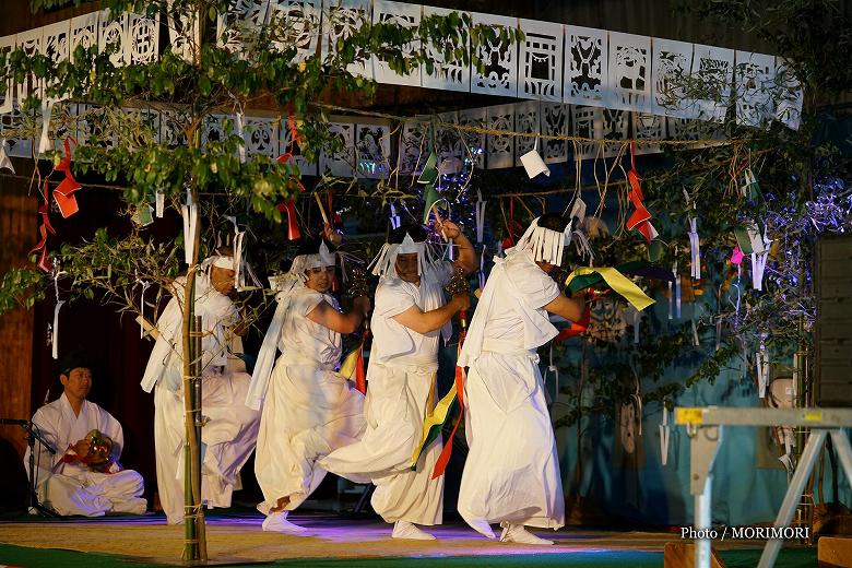 伝統文化「神楽の祭典」（五ヶ瀬町にて）