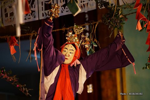 桑野内神社神楽保存会　鈿女（ウズメ）