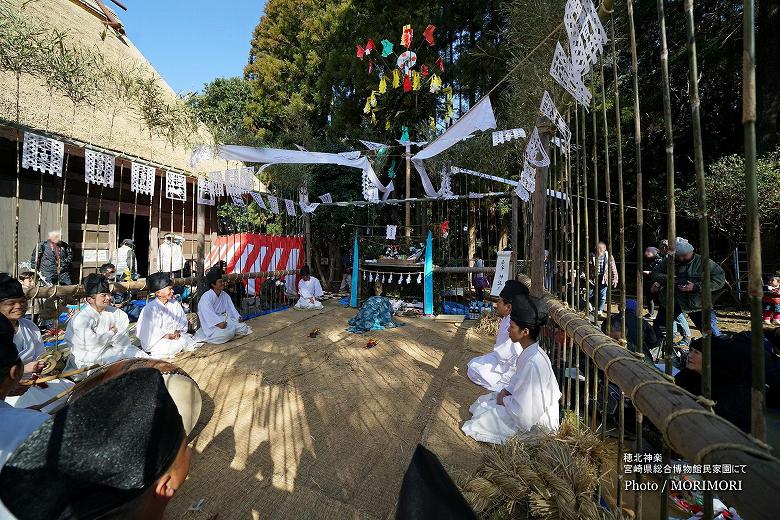 穂北神楽　神送り（宮崎県総合博物館にて）