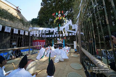 穂北神楽　繰下ろし（宮崎県総合博物館にて）