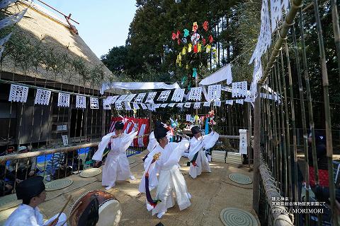 穂北神楽　繰下ろし（宮崎県総合博物館にて）