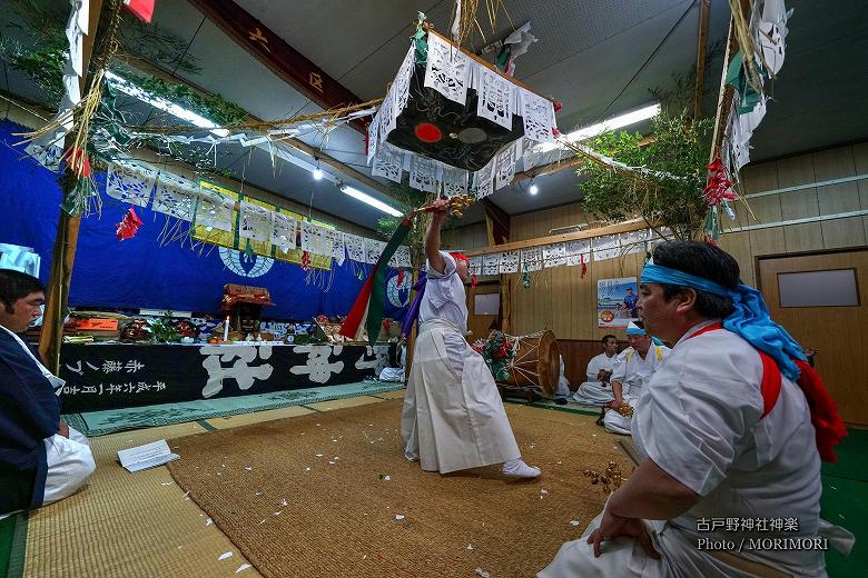 古戸野神社神楽　花オキエ