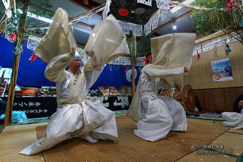 古戸野神社神楽　ヘイ神ズイ