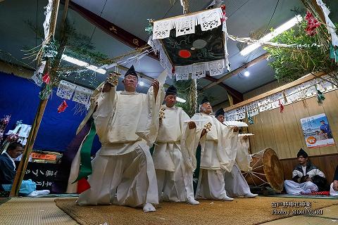 古戸野神社神楽　神オロシ