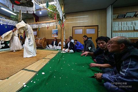 古戸野神社神楽　杉登