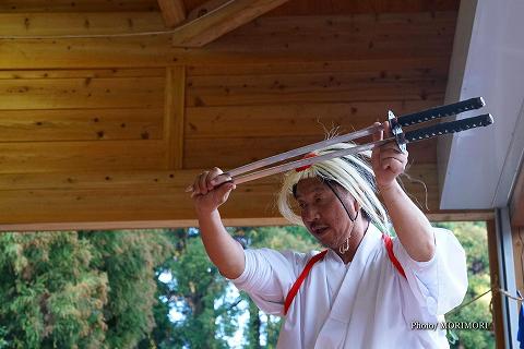 二刀舞 生目神社神楽