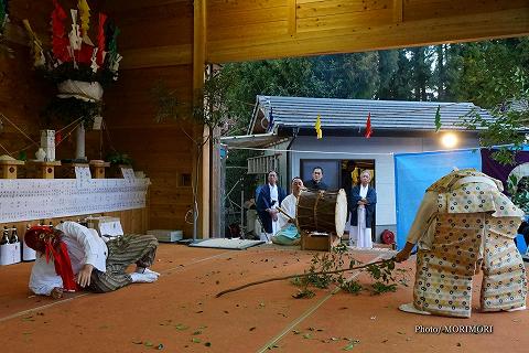 太玉舞(ふとだままい)　生目神社神楽