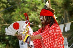 ■ 九社神社神楽　宇治舞04_ujimai_01.jpg