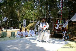 ■ 九社神社神楽　一の山06_ichinoyama_07.jpg