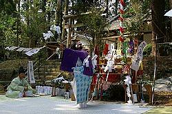 ■ 九社神社神楽　戸隠15_tokakushi_01.jpg