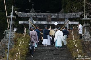 大人夜神楽｜迎え神楽・道かぐら・舞い入れ