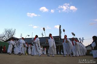 歌舞伎の館前での舞い入れ　15