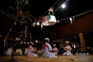米良の神楽（銀鏡神楽） 式４番 地割 sk2104jw04.jpg