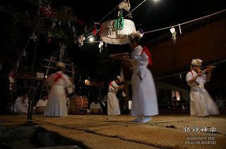 米良の神楽（銀鏡神楽） 式４番 地割 sk2104jw05.jpg