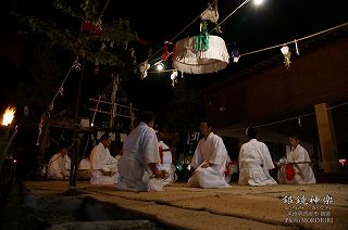 米良の神楽（銀鏡神楽） 式４番 地割 sk2104jw08.jpg