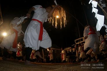 祓川神楽（神舞）十二人剱（じゅうににんつるぎ）