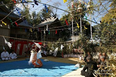 村角高屋神社神楽　鬼神の舞　0201.jpg