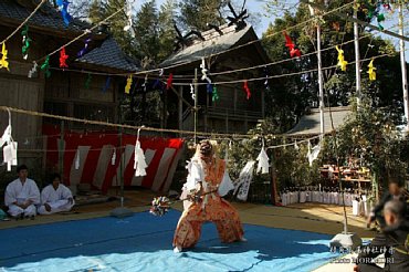 村角高屋神社神楽　鬼神の舞　0203.jpg