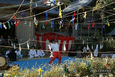 村角高屋神社神楽　一刀の舞　0304.jpg