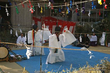 村角高屋神社神楽　花　0402.jpg