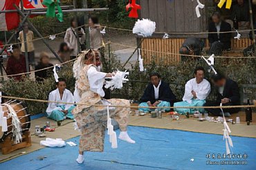 村角高屋神社神楽　地割鬼神　0802.jpg