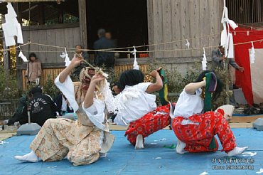 村角高屋神社神楽　地割鬼神　0811.jpg