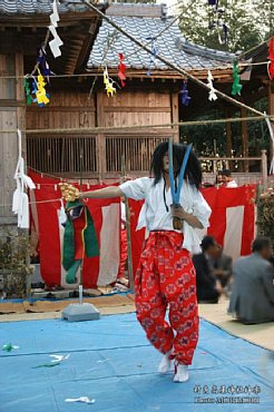 村角高屋神社神楽　二刀の舞　0901.jpg