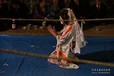 村角高屋神社神楽　嫁女の舞　1308.jpg