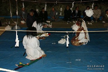 村角高屋神社神楽　叙事　1603.jpg