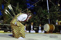大塚八幡神社春神楽(地割鬼神) 大塚八幡神社春神楽(地割鬼神)ootsuka_hj09.jpg