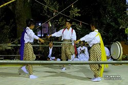 大塚八幡神社春神楽(三人剣)ootsuka_hj13.jpg